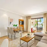 Albatros Garden & Heated Pool