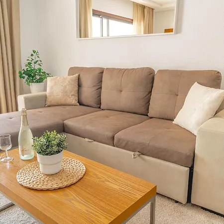 Albatros Garden & Heated Pool Apartment San Miguel de Abona