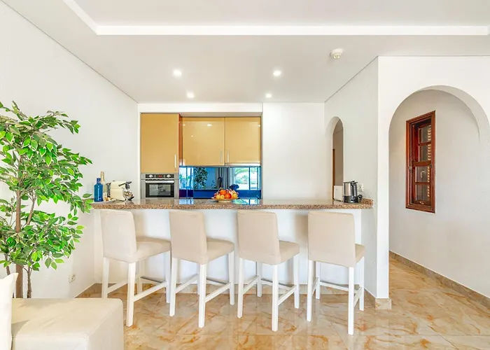 Appartamento Albatros Garden & Heated Pool *