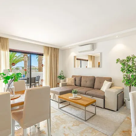 Albatros Garden&heated Pool